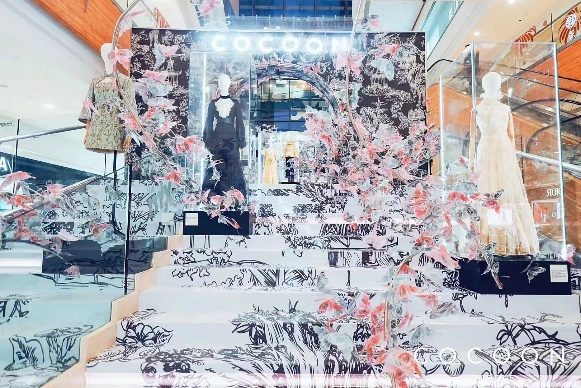 COCOON 南宁万象城艺术展模特陈列